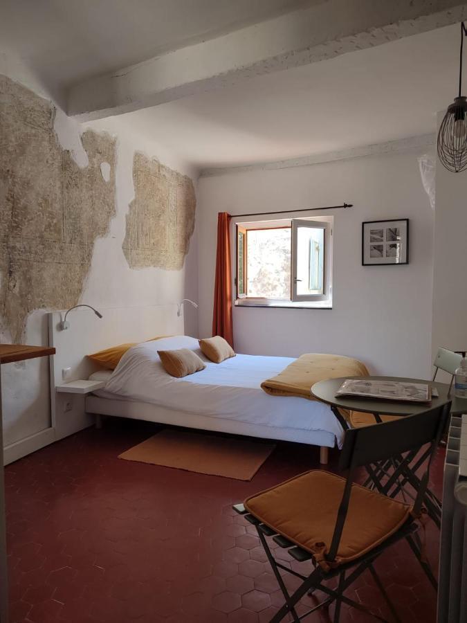 ונס Chambre D'Hotes Les Tomettes מראה חיצוני תמונה