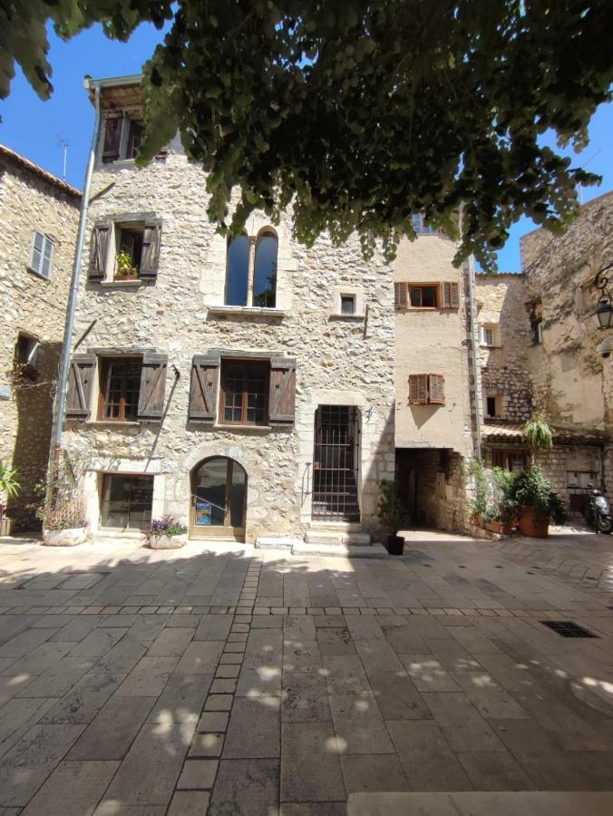 ונס Chambre D'Hotes Les Tomettes מראה חיצוני תמונה